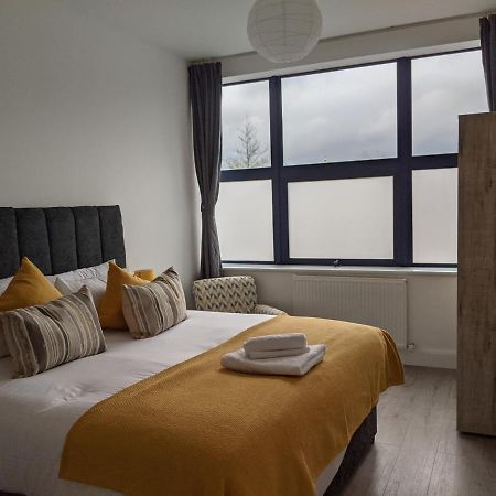 Sapphire House Telford Apartment Exterior photo