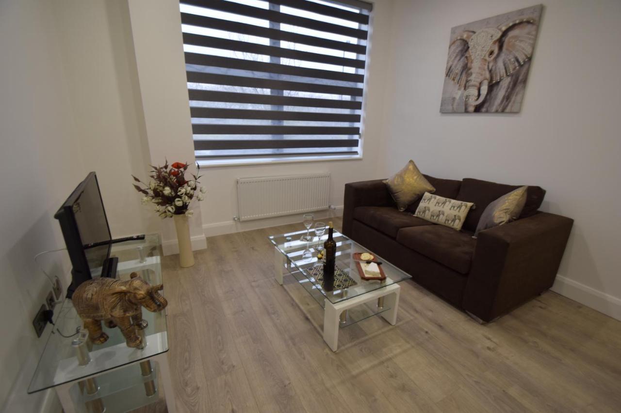Sapphire House Telford Apartment Exterior photo