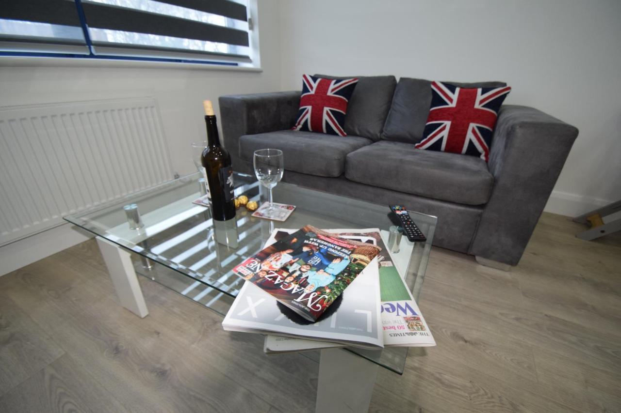 Sapphire House Telford Apartment Exterior photo